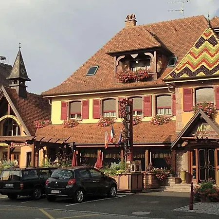 Le Hotel